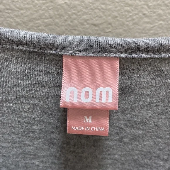 NWOT Women’s Nom Maternity - Grey and Ruffled Maria Nursing top. Size Medium. - Picture 6 of 16